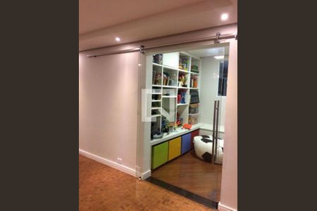 Apartamento à venda com 4 quartos, 180m² em Cerqueira César, São Paulo