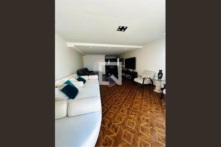 Casa à venda com 3 quartos, 300m² em Vila Madalena, São Paulo