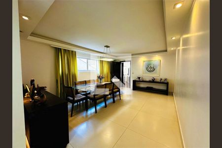 Casa à venda com 3 quartos, 300m² em Vila Madalena, São Paulo