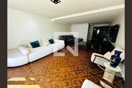 Casa à venda com 3 quartos, 300m² em Vila Madalena, São Paulo