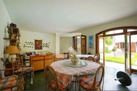 Casa à venda com 4 quartos, 576m² em Campo Belo, São Paulo