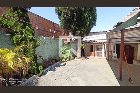 Casa à venda com 6 quartos, 315m² em Jardim Oriental, São Paulo