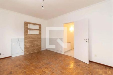 Casa à venda com 2 quartos, 136m² em Chora Menino, São Paulo