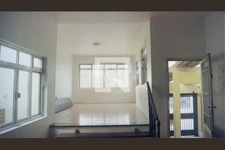 Casa à venda com 5 quartos, 272m² em Cidade Vargas, São Paulo