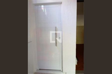 Casa à venda com 3 quartos, 270m² em Vila Baruel, São Paulo