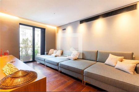 Apartamento à venda com 3 quartos, 631m² em Cerqueira César, São Paulo