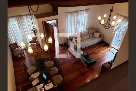 Casa à venda com 5 quartos, 220m² em Jardim da Saúde, São Paulo