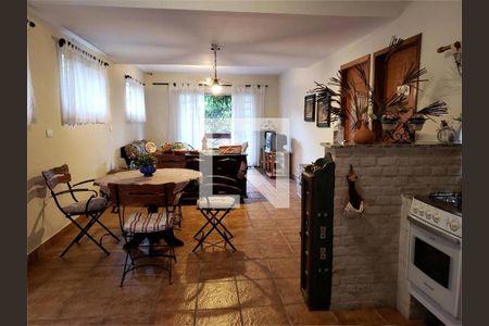 Casa à venda com 5 quartos, 220m² em Jardim da Saúde, São Paulo