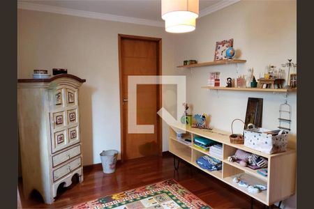 Casa à venda com 5 quartos, 220m² em Jardim da Saúde, São Paulo