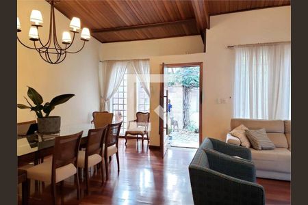 Casa à venda com 5 quartos, 220m² em Jardim da Saúde, São Paulo