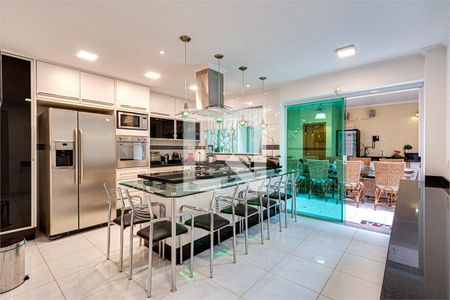 Casa à venda com 2 quartos, 178m² em Indianópolis, São Paulo