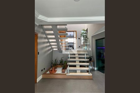 Casa à venda com 4 quartos, 340m² em City América, São Paulo