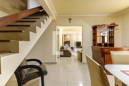 Sala 2 de casa à venda com 3 quartos, 240m² em Jardim Itu, Porto Alegre