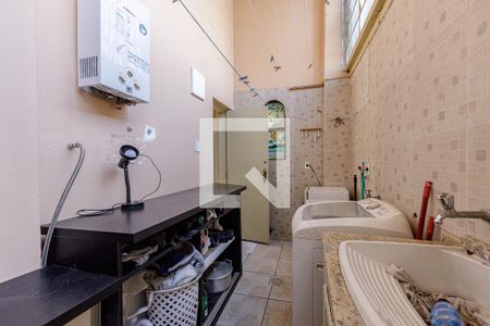 Área de Serviço de casa à venda com 3 quartos, 240m² em Jardim Itu, Porto Alegre