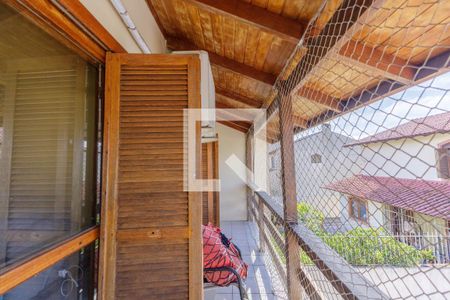 Varanda de casa à venda com 3 quartos, 240m² em Jardim Itu, Porto Alegre