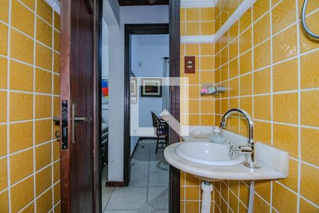 Lavabo de casa à venda com 3 quartos, 167m² em Azenha, Porto Alegre