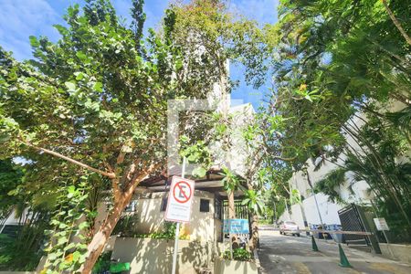 Fachada de apartamento à venda com 3 quartos, 90m² em Laranjeiras, Rio de Janeiro