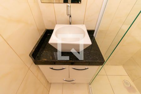 Banheiro da Suíte de casa de condomínio à venda com 3 quartos, 119m² em Vila Lucia, São Paulo