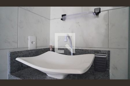 Banheiro de kitnet/studio para alugar com 1 quarto, 30m² em Barra da Lagoa, Florianópolis