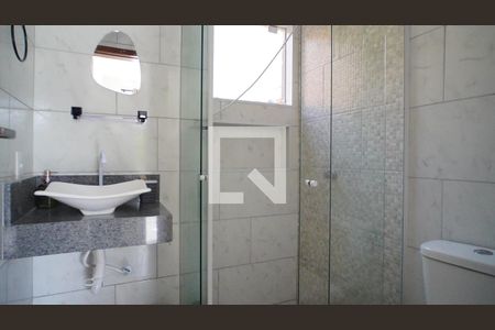 Banheiro de kitnet/studio para alugar com 1 quarto, 30m² em Barra da Lagoa, Florianópolis