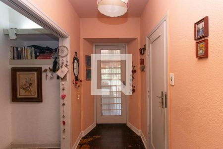 Hall de entrada de casa à venda com 3 quartos, 350m² em Vila Albertina, São Paulo
