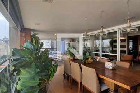 Apartamento à venda com 4 quartos, 250m² em Vila Mariana, São Paulo