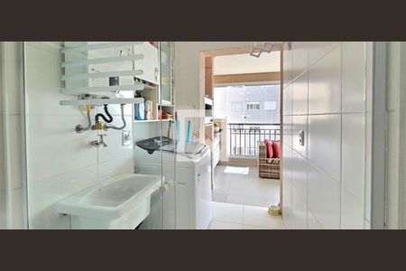 Apartamento à venda com 3 quartos, 74m² em Vila Mangalot, São Paulo