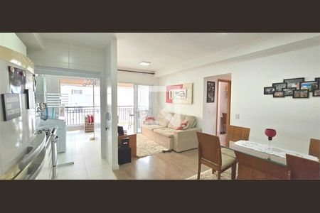 Apartamento à venda com 3 quartos, 74m² em Vila Mangalot, São Paulo