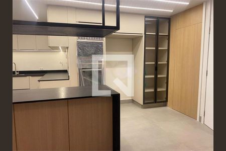 Apartamento à venda com 3 quartos, 130m² em Jardim Europa, São Paulo