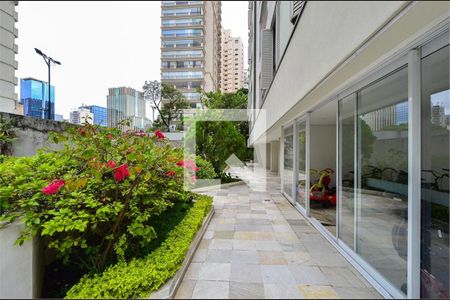 Apartamento à venda com 3 quartos, 130m² em Jardim Europa, São Paulo