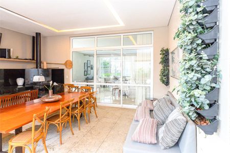 Apartamento à venda com 2 quartos, 93m² em Vila Nair, São Paulo