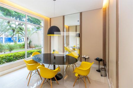 Apartamento à venda com 2 quartos, 93m² em Vila Nair, São Paulo