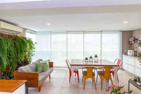 Apartamento à venda com 2 quartos, 93m² em Vila Nair, São Paulo