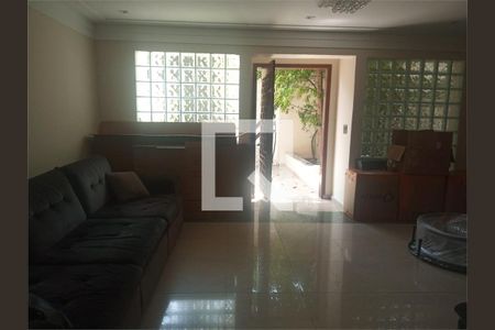 Casa à venda com 4 quartos, 400m² em Vila Aricanduva, São Paulo