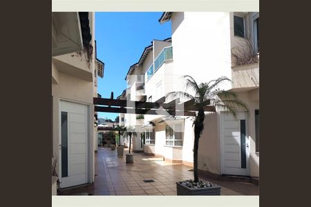 Casa à venda com 3 quartos, 198m² em Vila Valparaíso, Santo André