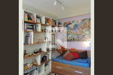 Casa à venda com 3 quartos, 198m² em Vila Valparaíso, Santo André