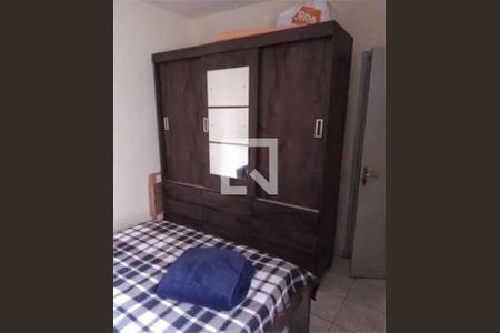 Casa à venda com 3 quartos, 100m² em Vila Paulistania, São Paulo