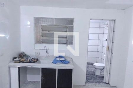 Casa à venda com 3 quartos, 100m² em Vila Paulistania, São Paulo