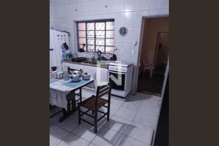 Casa à venda com 3 quartos, 100m² em Vila Paulistania, São Paulo