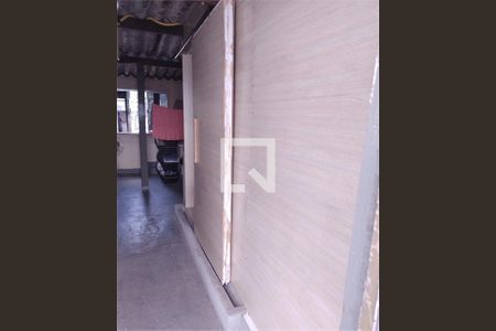 Casa à venda com 3 quartos, 100m² em Vila Paulistania, São Paulo