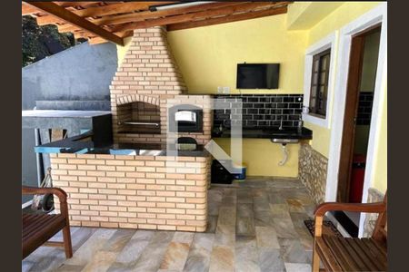 Casa à venda com 4 quartos, 480m² em Cerâmica, São Caetano do Sul