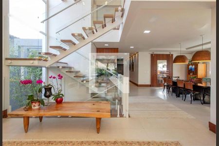 Casa à venda com 4 quartos, 550m² em Jardim Sao Caetano, São Caetano do Sul
