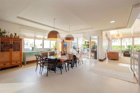 Casa à venda com 4 quartos, 550m² em Jardim Sao Caetano, São Caetano do Sul