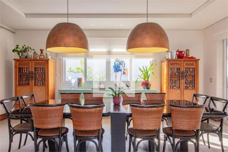 Casa à venda com 4 quartos, 550m² em Jardim Sao Caetano, São Caetano do Sul