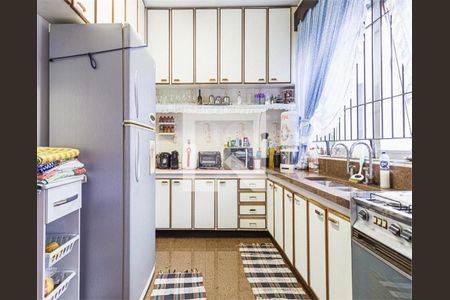 Casa à venda com 4 quartos, 450m² em Osvaldo Cruz, São Caetano do Sul