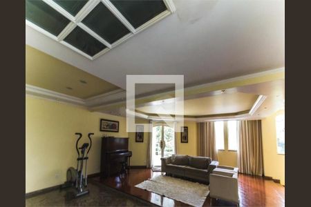 Casa à venda com 3 quartos, 410m² em Parque dos Passaros, São Bernardo do Campo