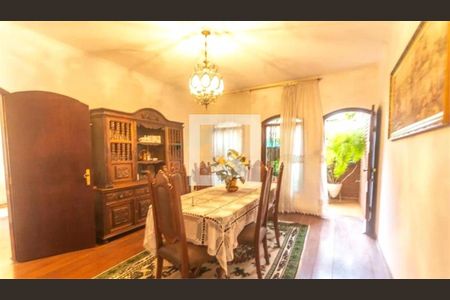 Casa à venda com 4 quartos, 530m² em Jardim do Mar, São Bernardo do Campo