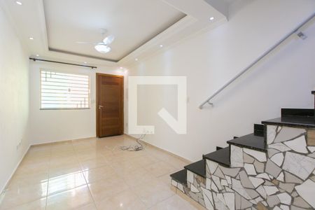 Sala de casa de condomínio para alugar com 2 quartos, 65m² em Parada Xv de Novembro, São Paulo