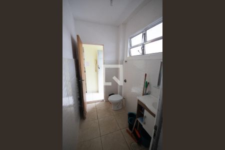 Banheiro de apartamento para alugar com 1 quarto, 64m² em Vila Caiçara, Praia Grande
