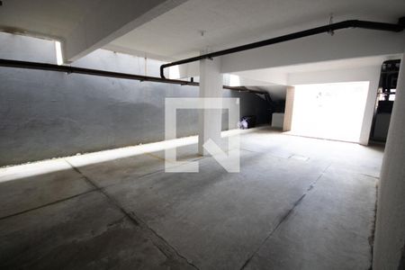 Garagem de apartamento para alugar com 1 quarto, 45m² em Nova Mirim, Praia Grande